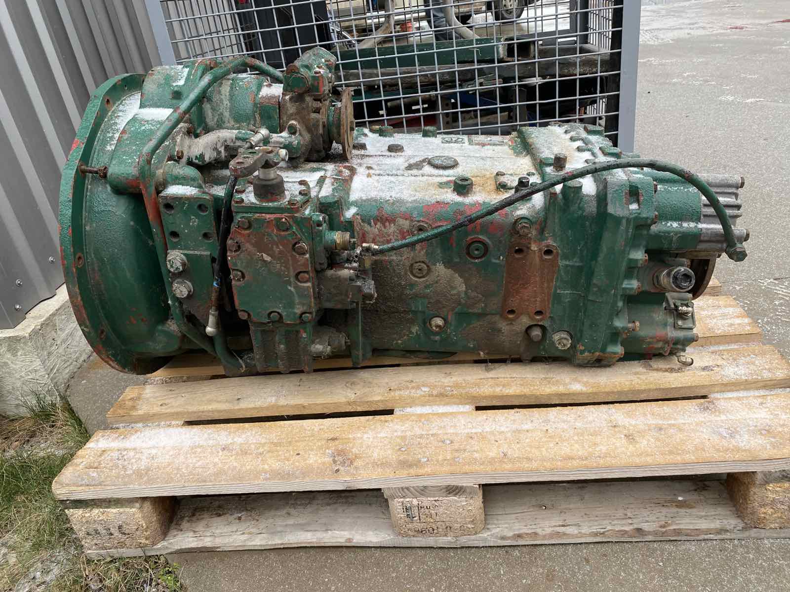 ZF segédhajtóműves váltó 2